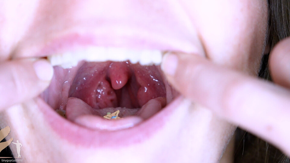 Cheyenne Jewel Mouth Tour - 4K